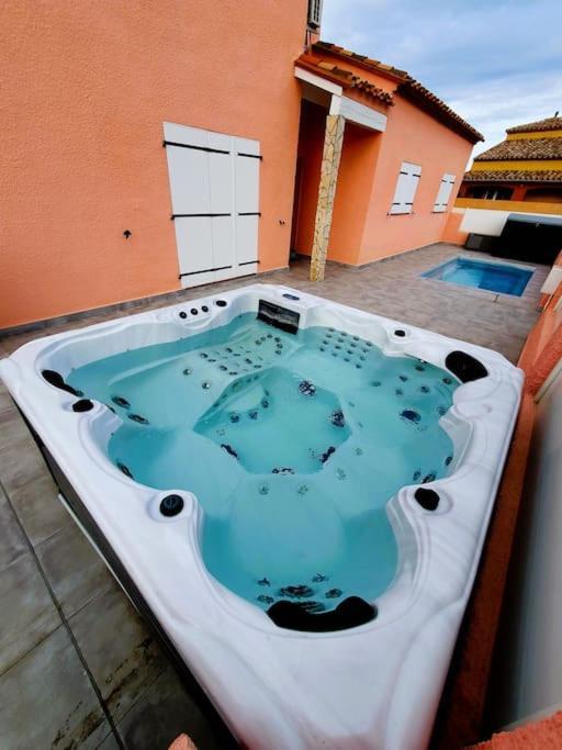 Villa H2O - Jacuzzi & Piscine Chauffee Le Barcarès Esterno foto
